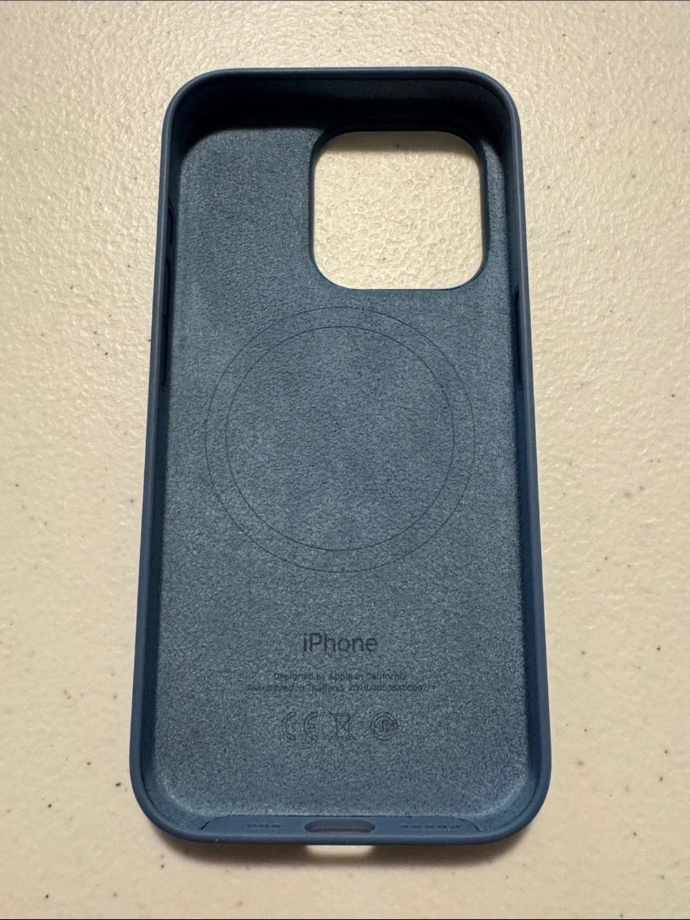Apple iPhone 15 Pro Silicone Case with Magsafe